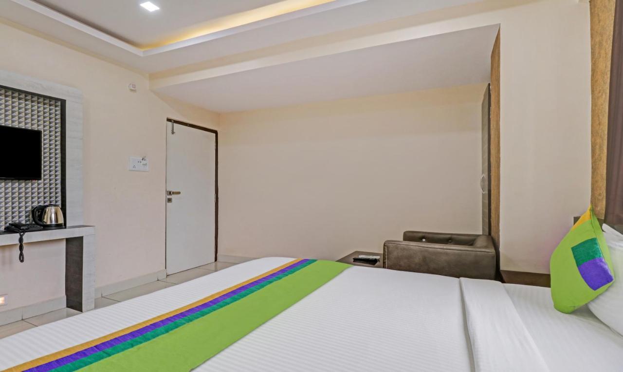 Fabhotel Rotano Suites - Yelahanka Bangalore Exterior foto