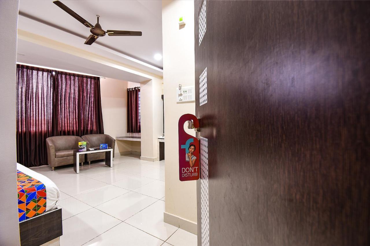 Fabhotel Rotano Suites - Yelahanka Bangalore Exterior foto