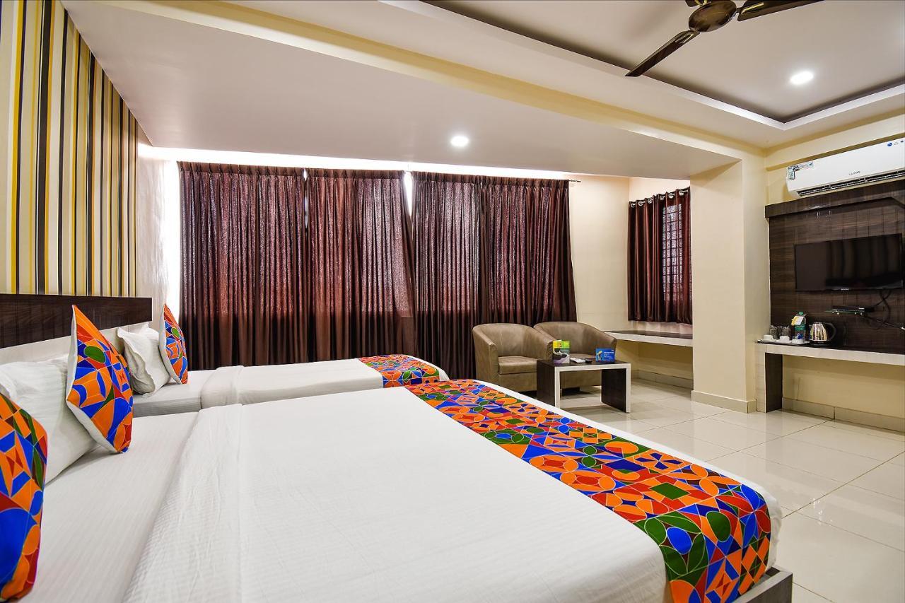Fabhotel Rotano Suites - Yelahanka Bangalore Exterior foto